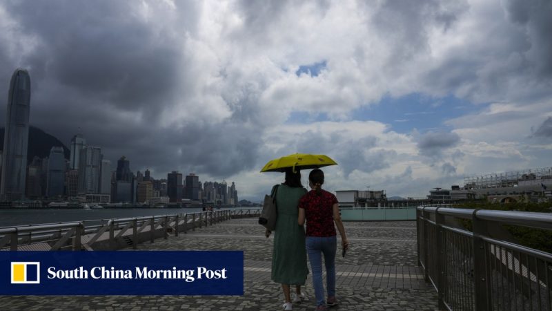 Hong Kong bersiap untuk cuaca yang lebih tidak stabil dengan hujan lebat, perkiraan badai petir karena monsun barat daya