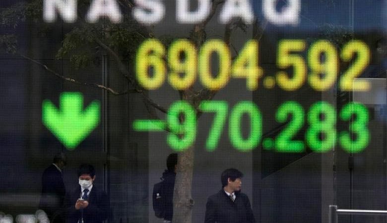 Saham Asia tergelincir, dolar AS melonjak karena ECB gagal menghentikan kepanikan; STI ditutup turun 4,7%