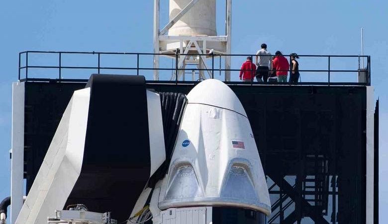 SpaceX Rencanakan Penerbangan Berawak Pertama ke Stasiun Luar Angkasa pada Mei