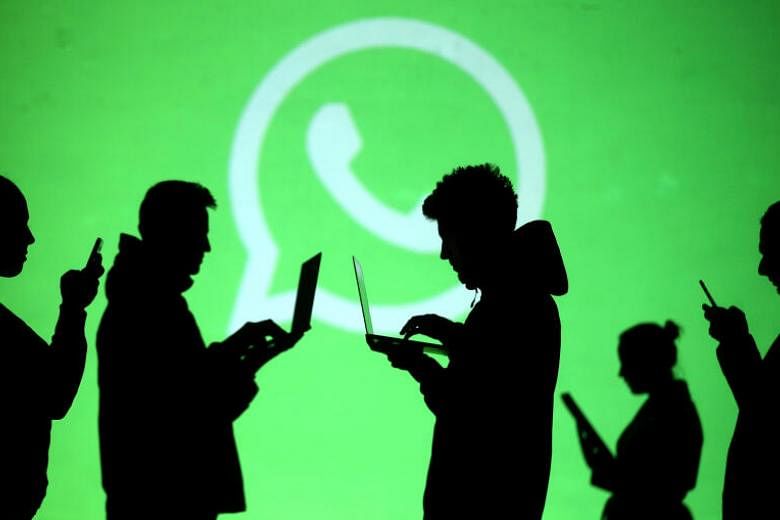 Konspirasi virus corona menjadi viral di Whatsapp saat krisis semakin dalam
